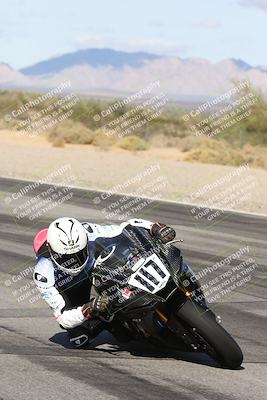 media/Nov-16-2025-Race Pace (Sun) [[8c5fa54630]]/Verified Riders/4-Turn 3 Inside (1050am)/